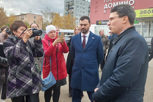 Алмаз Хакимов провел выездное совещание по развитию зарядной инфраструктуры для электротранспорта